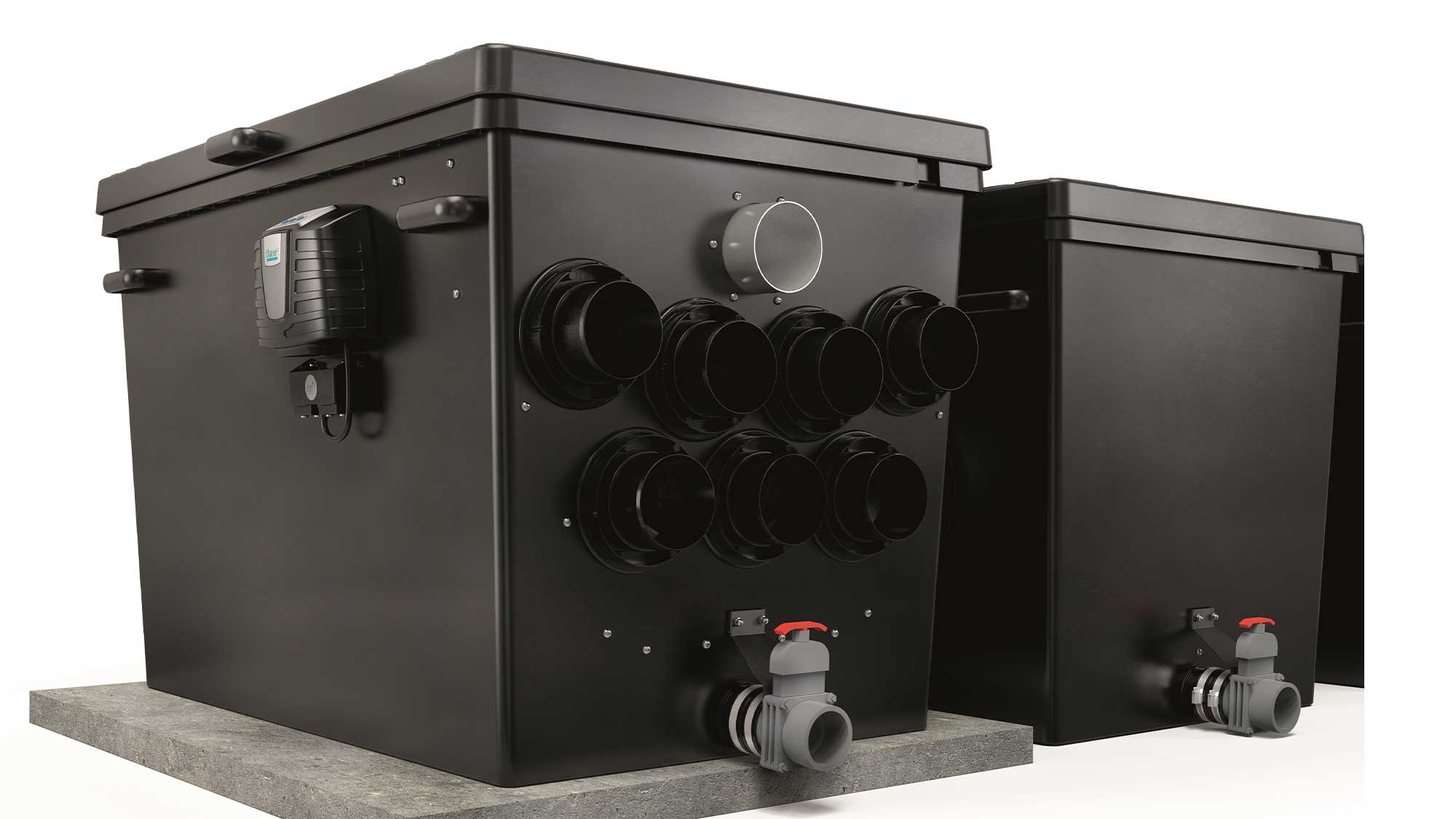 The Oase ProfiClear Premium XL Gravity-Fed Drum Filter is suited to very large natural or swim ponds up to 530m³ and koi ponds up to 100m³.