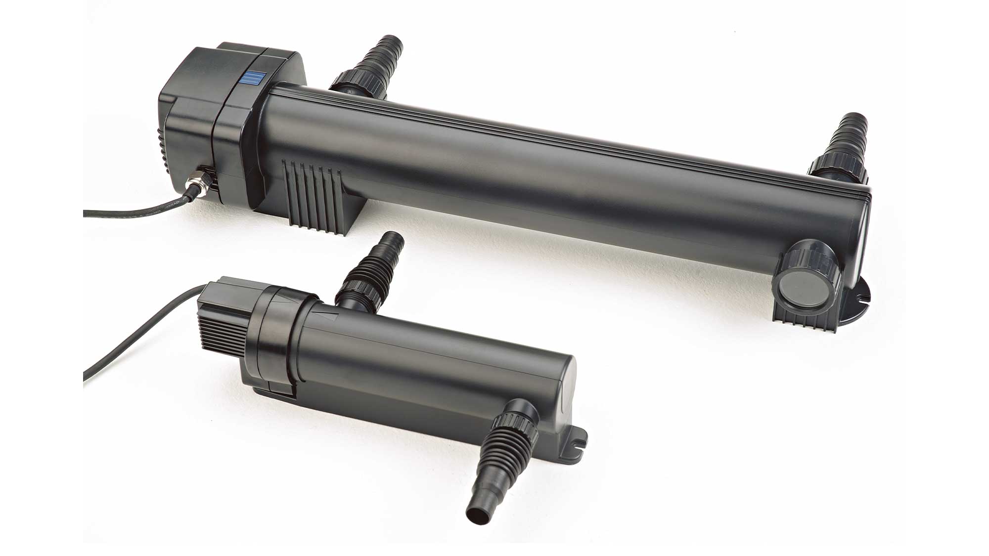 OASE106348-Vitronic11W The Oase Vitronic 11W UV ensures clear water in natural ponds to 10m³ and goldfish ponds up to 5m³ killing algae that causes green water.